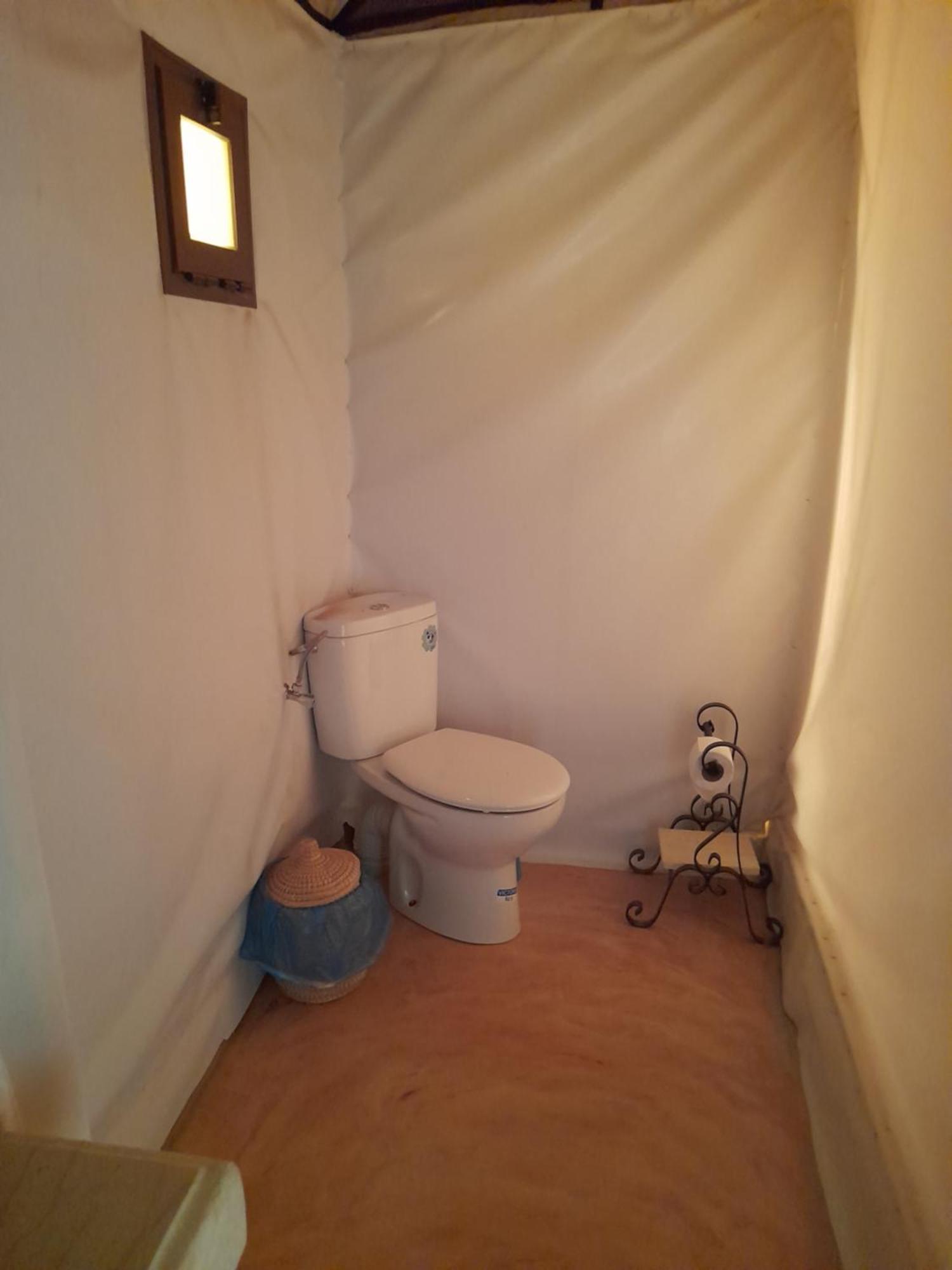 Merzouga Highdune Camp With Heated Tents Exteriör bild